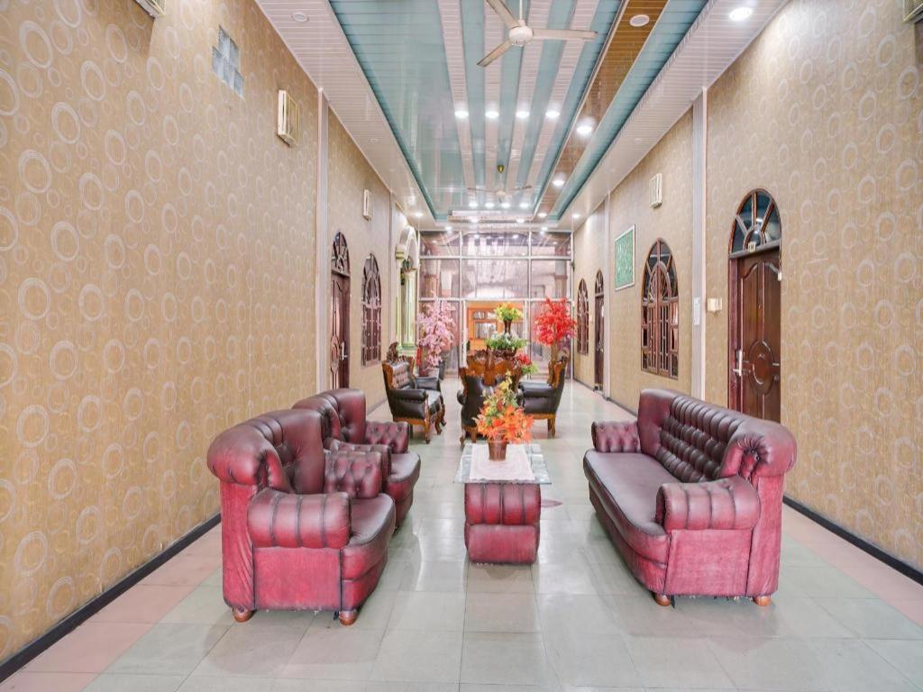 Oyo 1140 Hotel Tresya Tanjung Balai Tanjungbalai Екстер'єр фото
