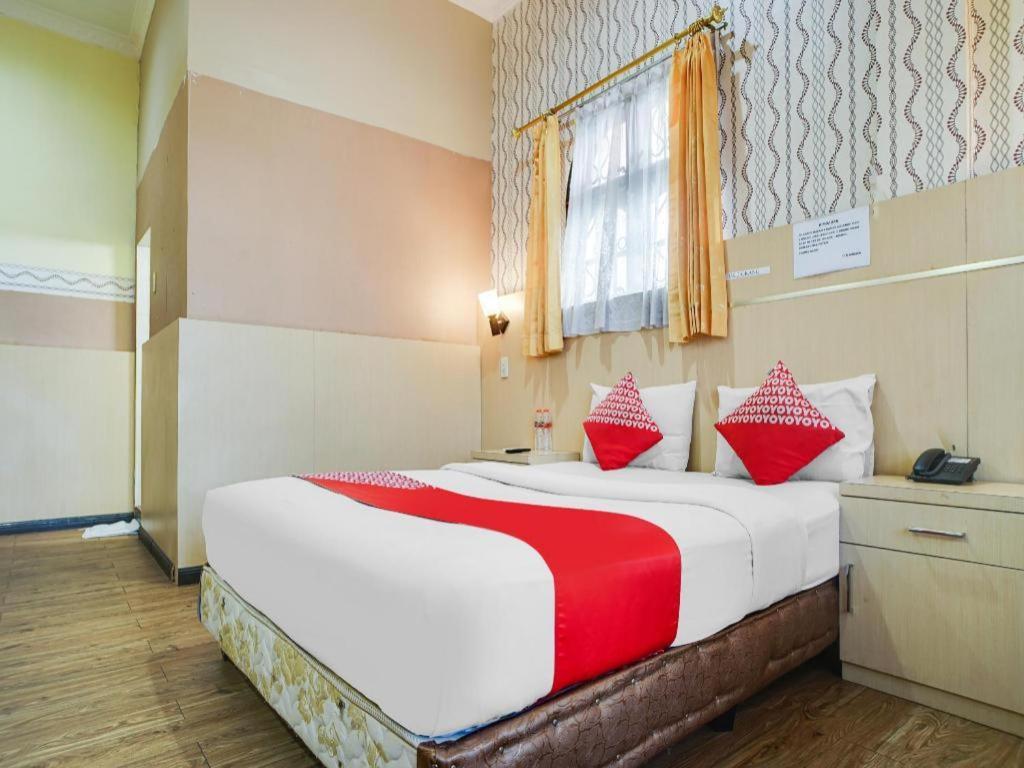 Oyo 1140 Hotel Tresya Tanjung Balai Tanjungbalai Екстер'єр фото